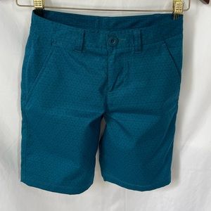Boys UA Match Play golf shorts. Size 10